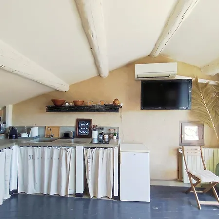 Climatisé Avec Belle Terrasse à 10 Min D'uzès * Vallabrix
