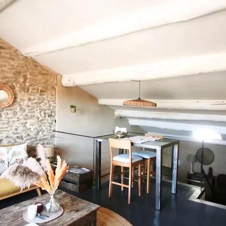 Apartamento Climatisé Avec Belle Terrasse à 10 Min D'uzès